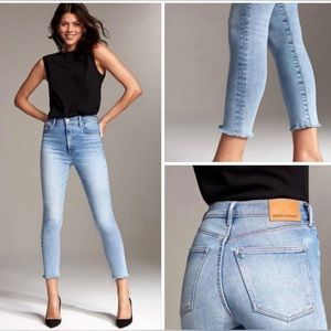 DENIM FORUM The Lola High Rise Skinny Crop Jeans Size 23